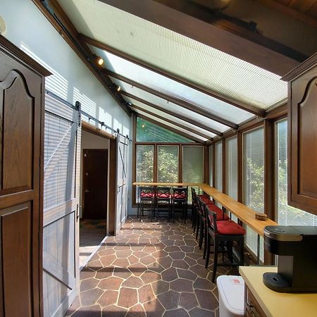 Walk To Pool & Beach - Spacious Gateway, Hot Tub, Game Room Pocono Country Place Buitenkant foto