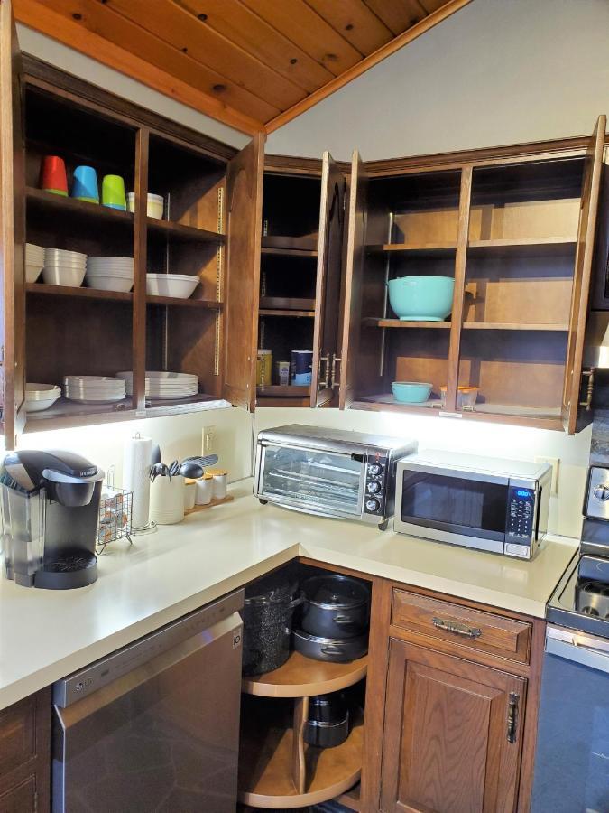 Walk To Pool & Beach - Spacious Gateway, Hot Tub, Game Room Pocono Country Place Buitenkant foto