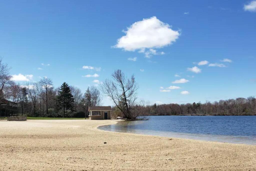 Walk To Pool & Beach - Spacious Gateway, Hot Tub, Game Room Pocono Country Place Buitenkant foto