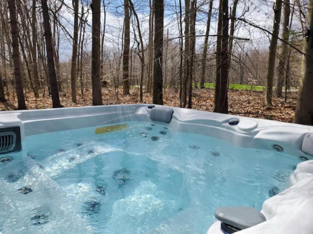 Walk To Pool & Beach - Spacious Gateway, Hot Tub, Game Room Pocono Country Place Buitenkant foto