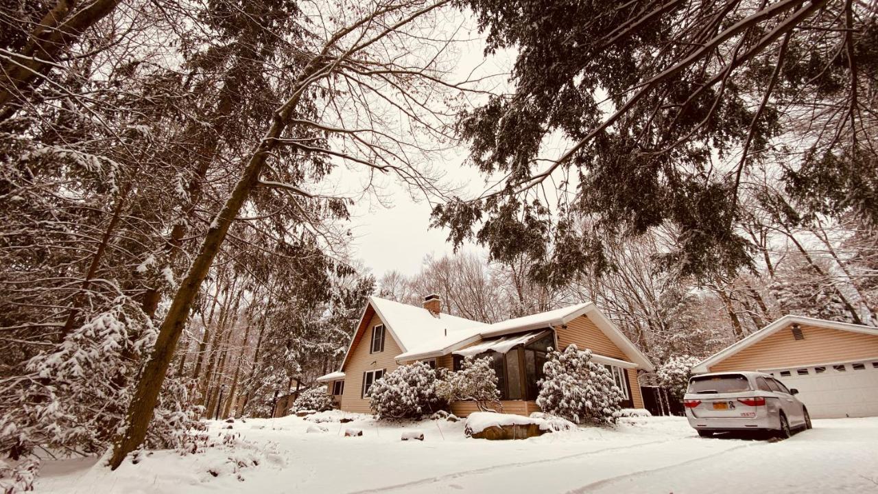Walk To Pool & Beach - Spacious Gateway, Hot Tub, Game Room Pocono Country Place Buitenkant foto