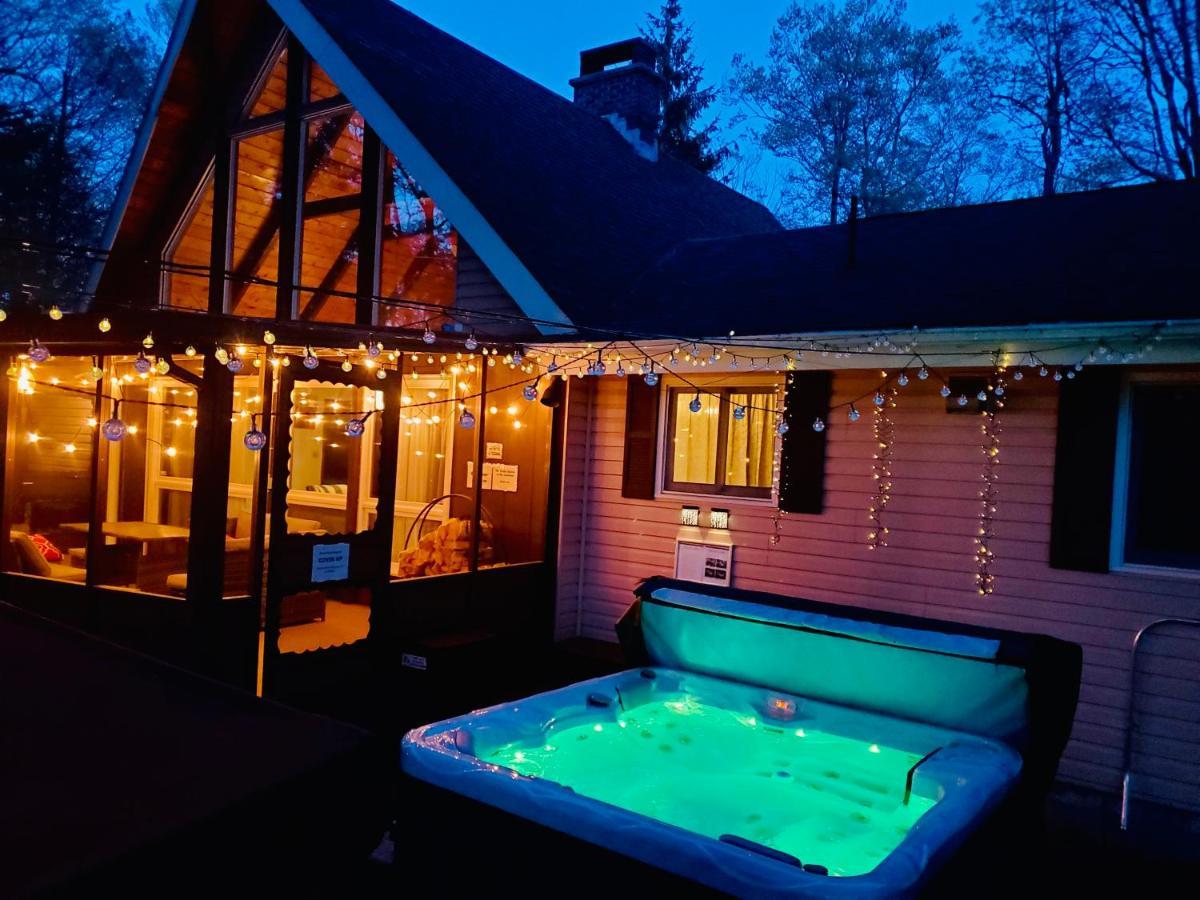 Walk To Pool & Beach - Spacious Gateway, Hot Tub, Game Room Pocono Country Place Buitenkant foto