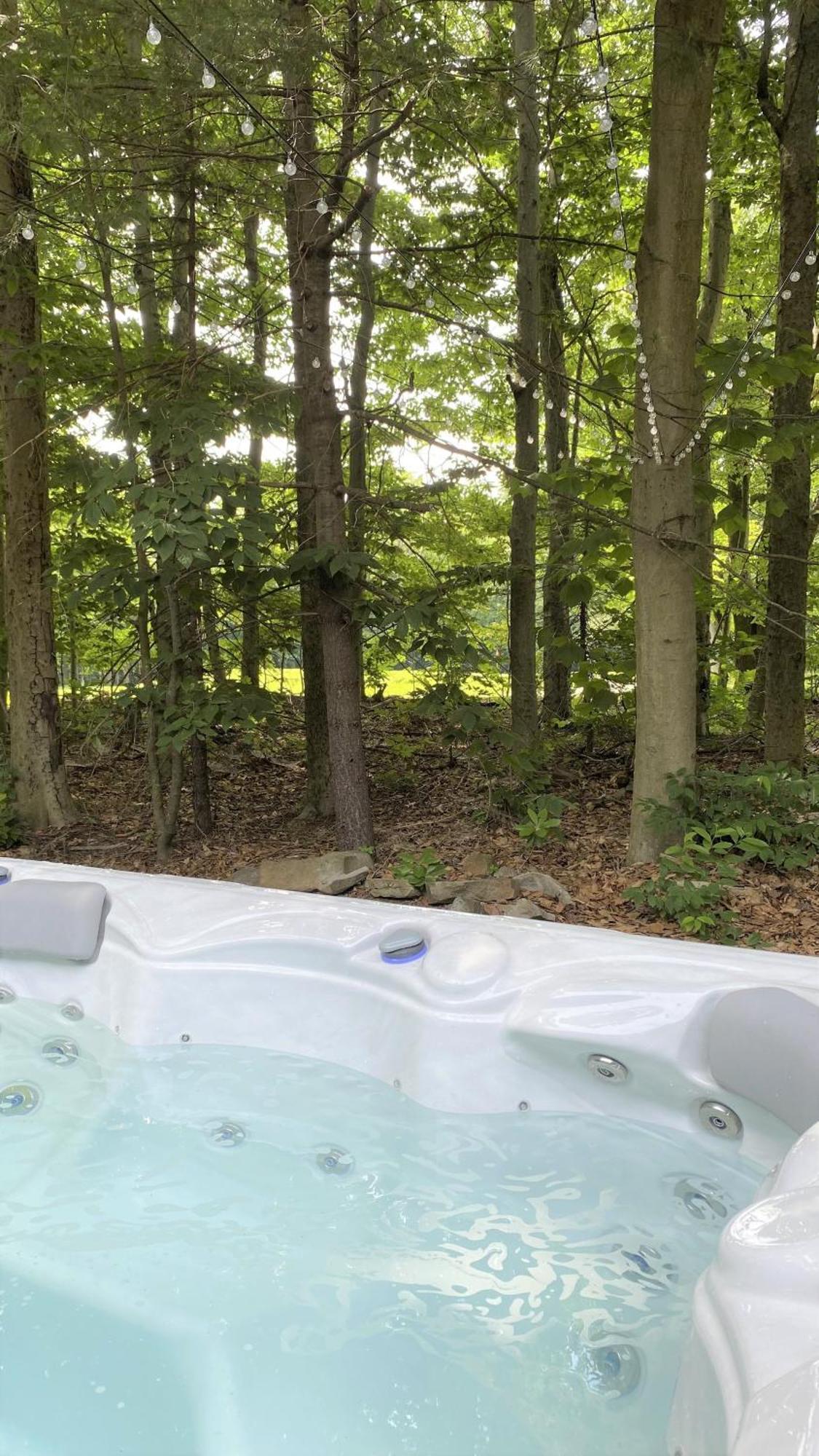 Walk To Pool & Beach - Spacious Gateway, Hot Tub, Game Room Pocono Country Place Buitenkant foto
